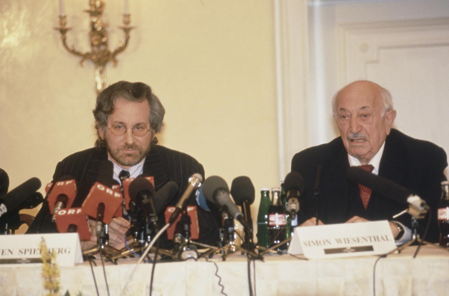 Kippa - overige foto's Reeks 2 - Steven Spielberg; Simon Wiesenthal