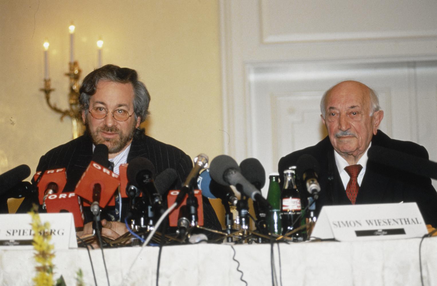 Kippa - overige foto's Reeks 2 - Steven Spielberg; Simon Wiesenthal